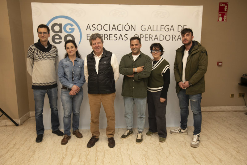 Jose Mariño, izq, Teresa Chaos, Víctor Mato, Alejandro Muiños, Francisca Lorenzo y Mario Pérez